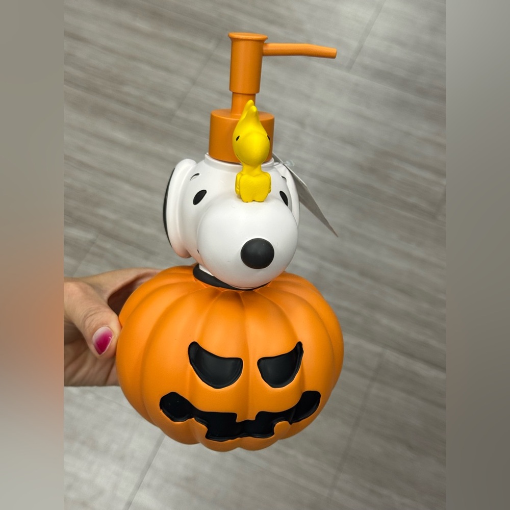Peanuts Halloween Pumpkin Soap Dispenser - Orange and White